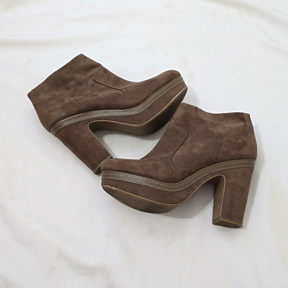 Madden Girl CORRYY Brown/Tan Platform Bootie Size 10 M Dress Up or Down